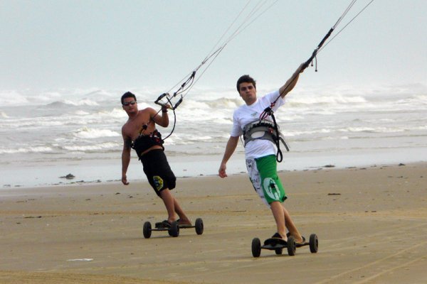 KITE + DROPMOUNTAIN: “VOAR É PRECISO”